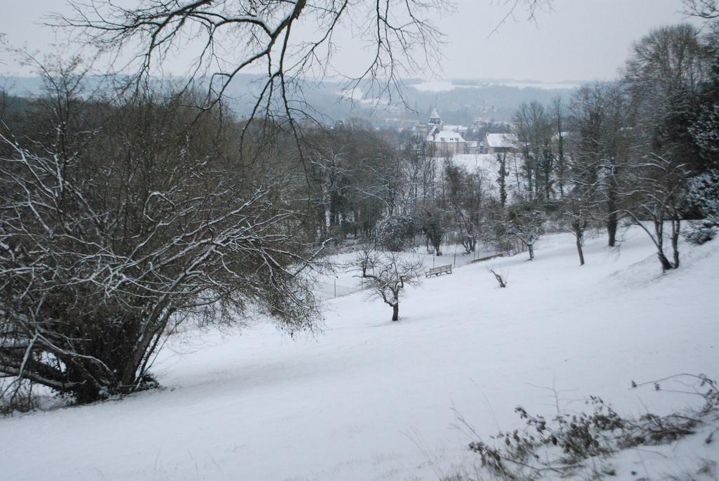Les Hautes Sources - Esprit De France Menilles Luaran gambar